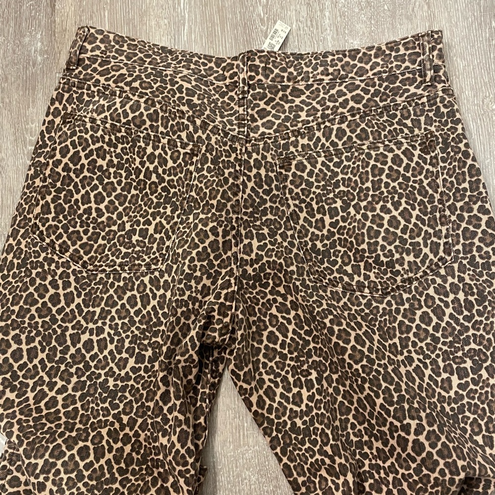 Madewell Leopard Print Barrel Jeans - Picture 6 of 11